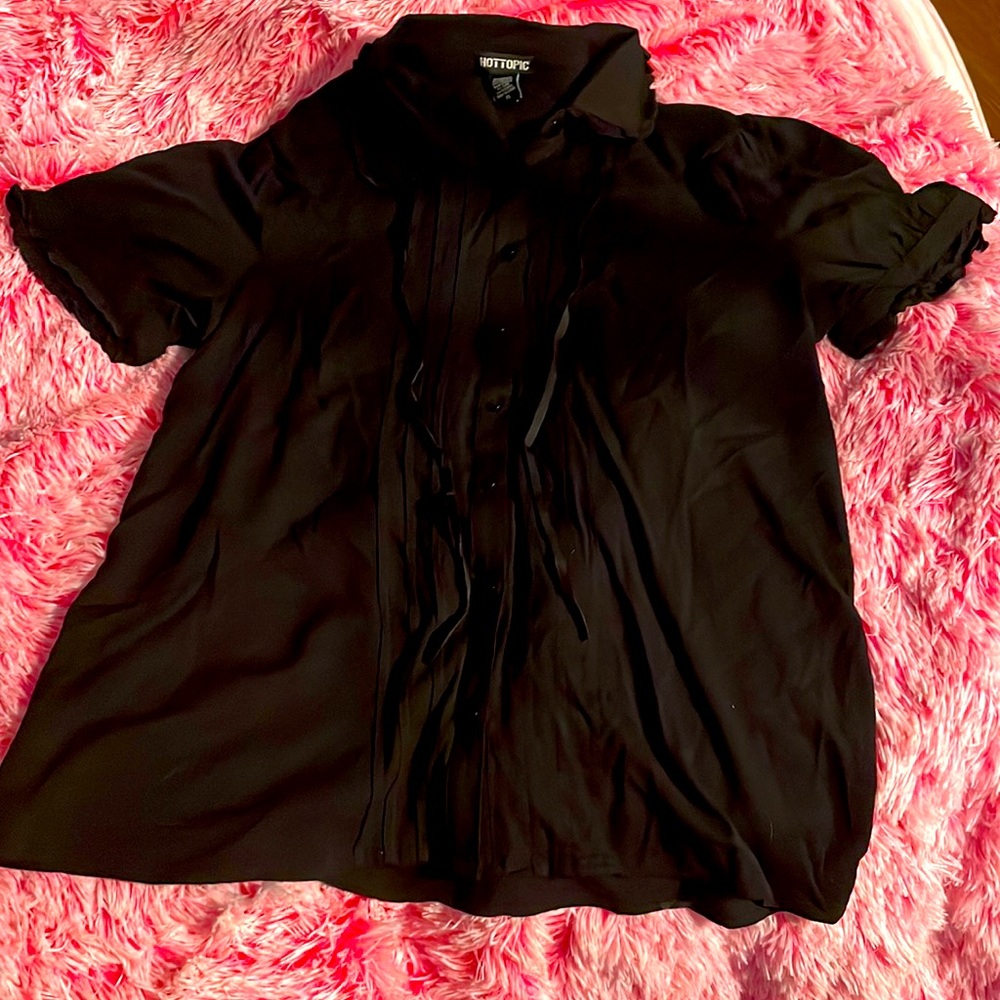 Hot topic black ruffled collar blouse